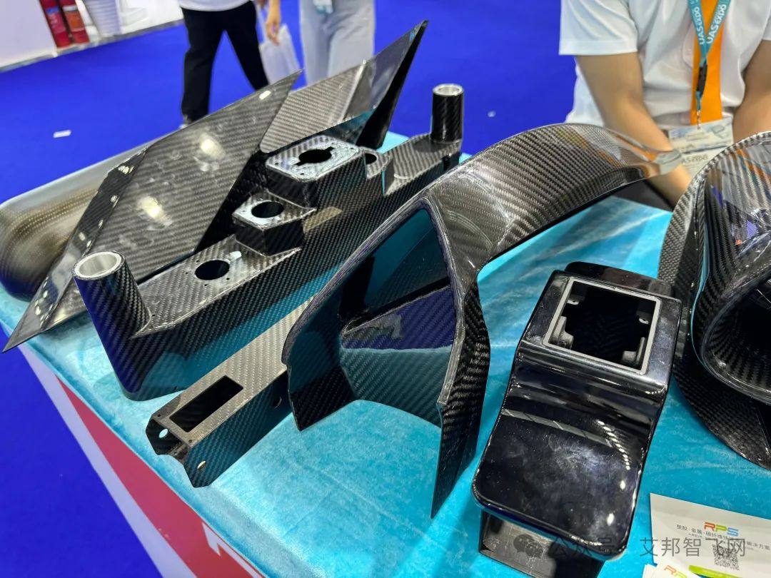 复材真空成型工艺